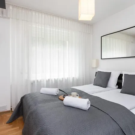 Seaview Lelewela By Renters Apartment *